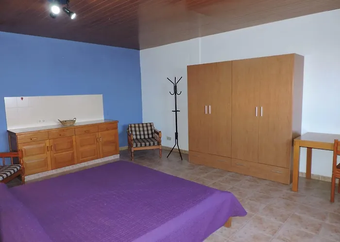 Montebrena Apartman *